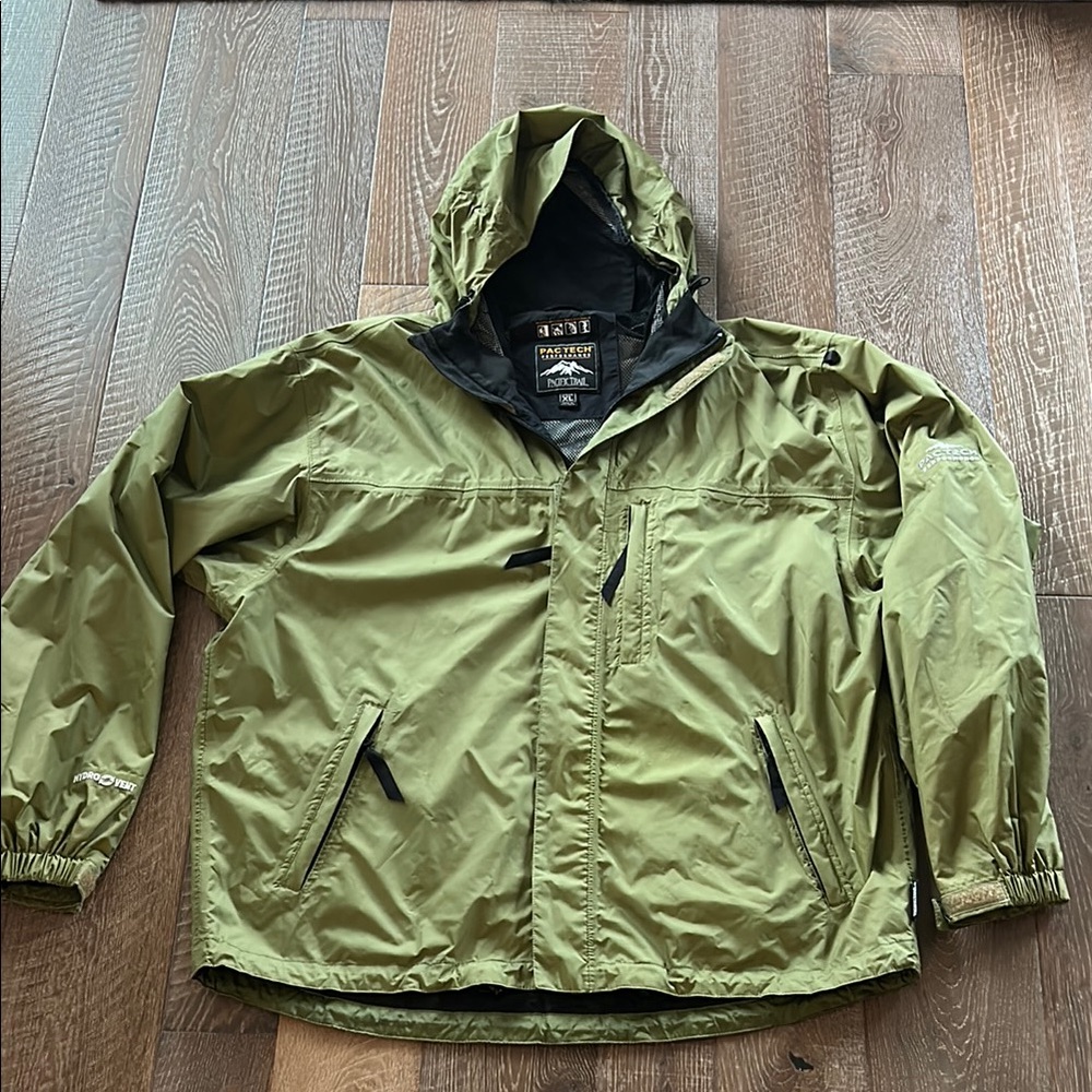 Pacific Trail Green Raincoat Lightweight Water-Resistant